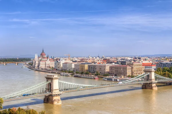 Budapeste e Ponte Chain — Fotografia de Stock