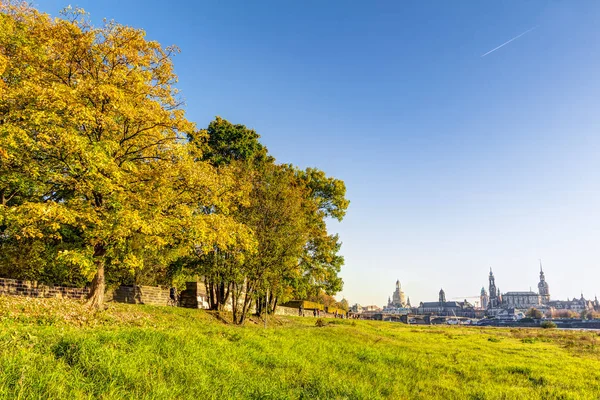 Sonbahar Dresden — Stok fotoğraf