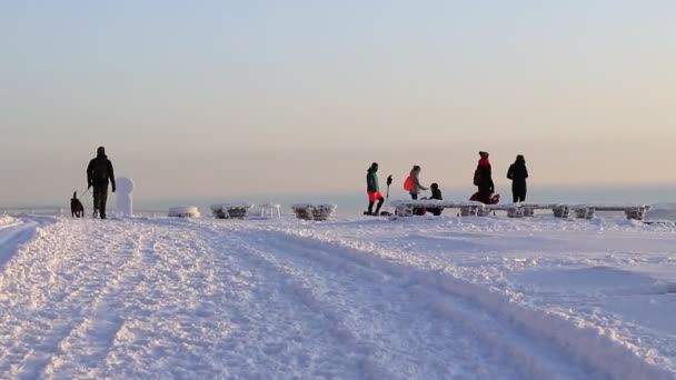 Lysa Hora Beskydy Tsjechische Republiek Februari 2020 Toeristen Wandelen Lopen — Stockvideo