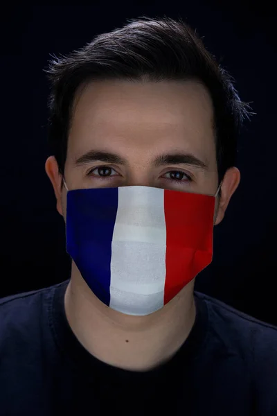 Muž Masce Ochranu Vlajkou Francie Corona Virus Covid Černém Pozadí — Stock fotografie