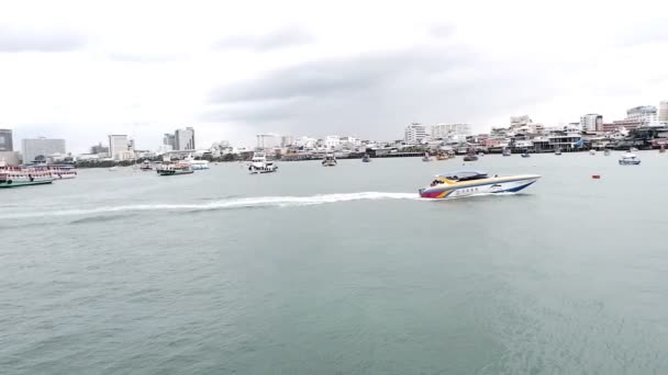 Rennendes Motorboot Strand Von Pattaya Thailand — Stockvideo