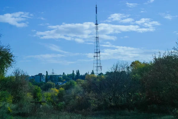 Television tower construction to transmit signals TV — Stock Photo, Image