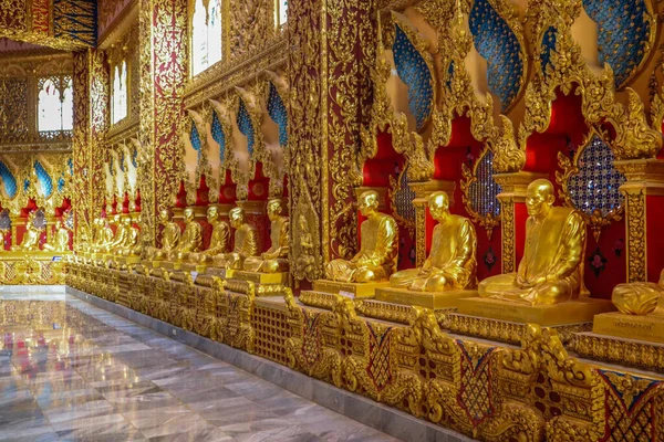 Золоті Статуї Ченців Буддійському Храмі Бангкоку Фото Зроблено Року — стокове фото