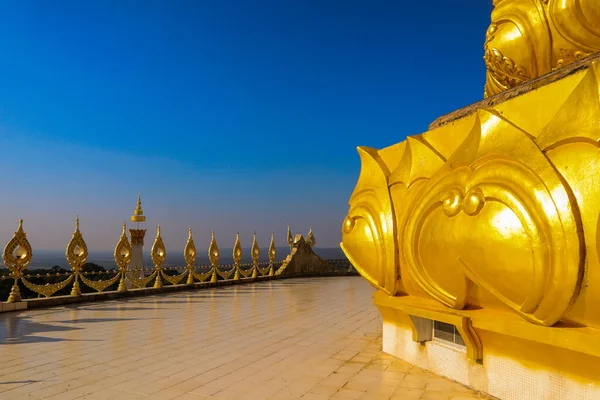 Panorama Utsikt Över Himlen Utsikt Från Ett Buddistiskt Tempel Bangkok — Stockfoto
