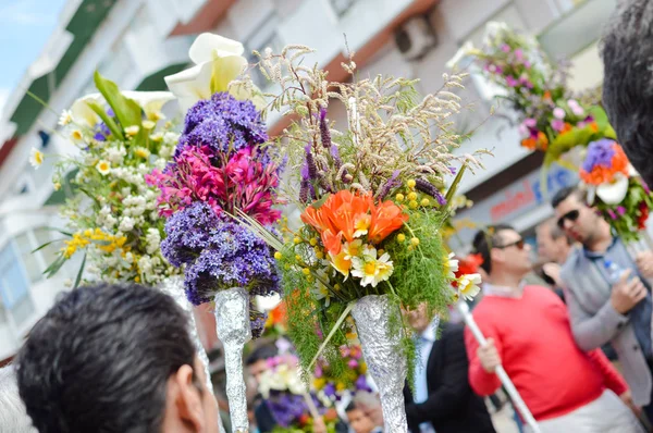 Sao Bras De Alportel, Portugalia - 27 marca 2016 roku: Tradycyjnej procesji religijnej kwiat palniki festiwalu, w niedzielę wielkanocną — Zdjęcie stockowe