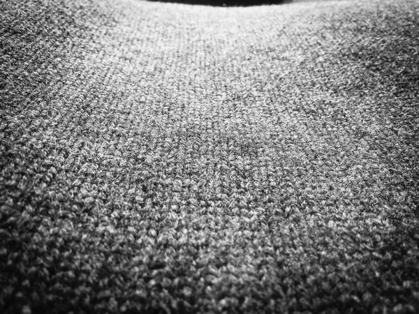 Крупный План Черно Серого Вязаного Смятого Текстурированного Фона Поверхности — стоковое фото