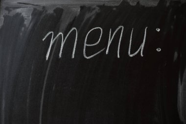 Koyu arka plan kopya alanı üzerinde yazma Menü closeup
