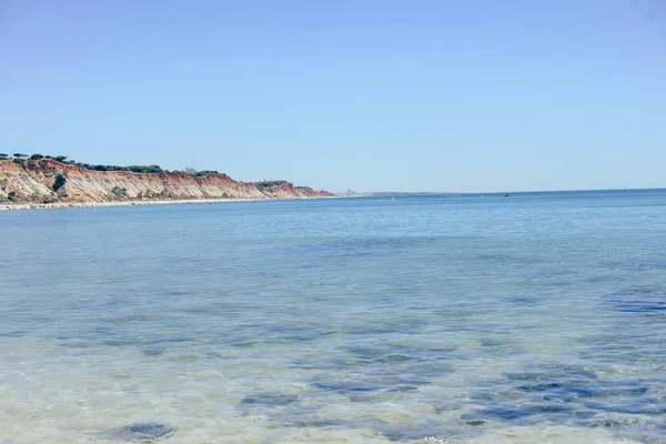 Costa de playa, paisaje marino soleado fondo natural —  Fotos de Stock