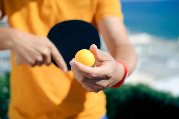 Closeup Hand Holding Ping Pong Kit — 스톡 사진