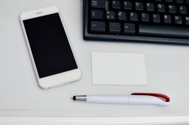 PC bilgisayar klavye üst kısmı görünümü arka plan çalışma kapatın. İletişim teknolojisi dijital elektronik cihaz