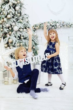 çocukların neşeli tebrik tatil. Noel kavramı