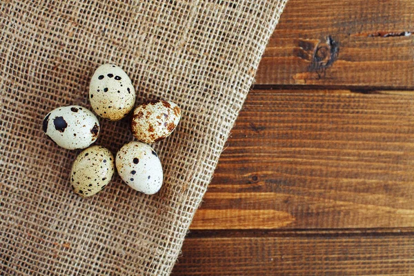 Useful quail eggs. Top view. The concept of healthy eating and v — Stock Photo, Image