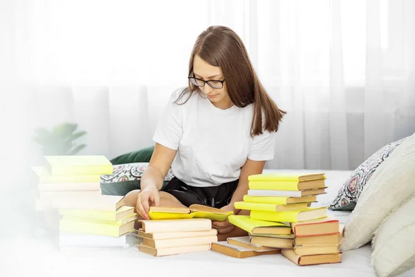 Teen Girl Reads Books Concept Education Hobby Study World Book — Stock Photo, Image