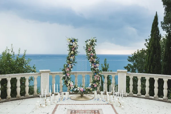 Ceremonia de boda con vista al mar — Foto de Stock