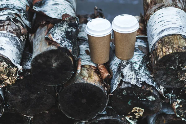 Tassen Kaffee zum Mitnehmen — Stockfoto