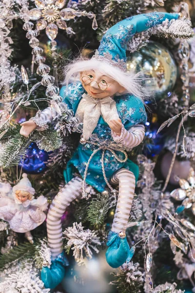 Sinterklaas en zijn helper - elf — Stockfoto