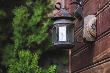 Güzel eski vintage metal fener