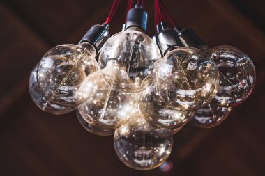 Dekoratif şeffaf cam avize 