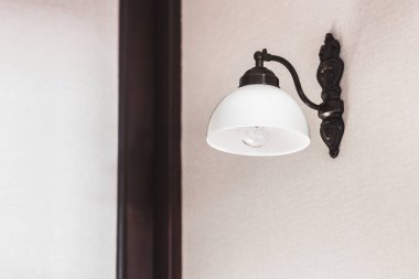 Güzel eski vintage metal fener