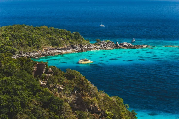 Schöne tropische Insel — Stockfoto