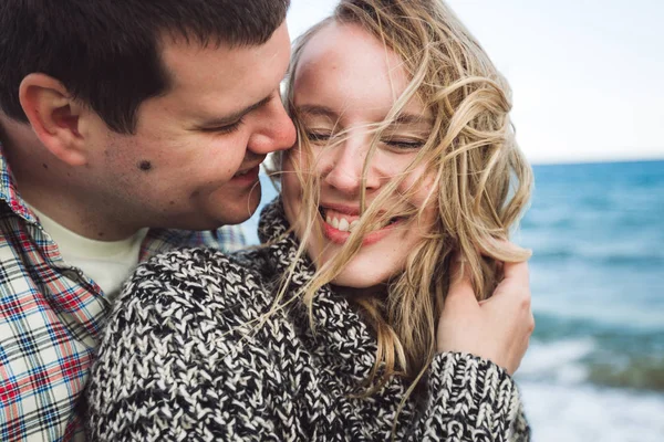 Portrait de couple aimant — Photo