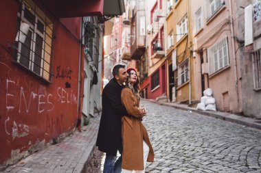 Eski Istanbul Caddesi Avrupa çifte
