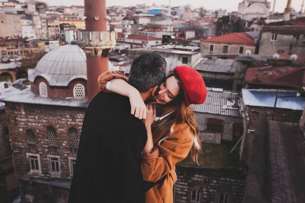 Couple in love hugging — Stock Photo, Image