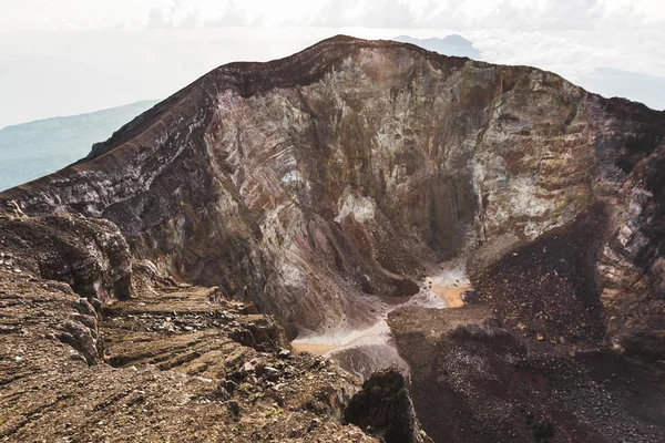 İçinde büyük krater — Stok fotoğraf