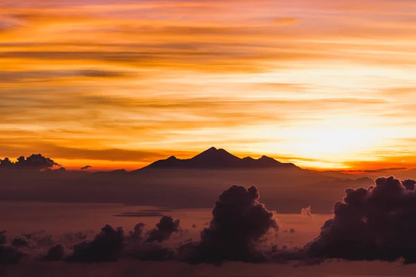 Sommet du volcan Agung à Bali — Photo