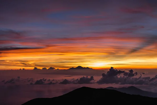 Sommet du volcan Agung à Bali — Photo