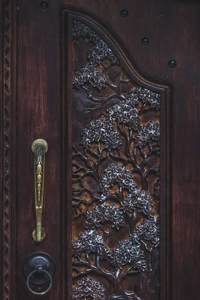 Handmade wooden carving door — Stock Photo, Image