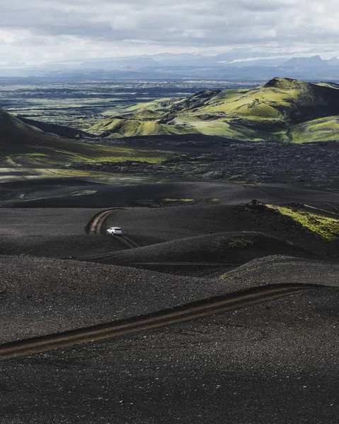SUV off-road en Islandia — Foto de Stock