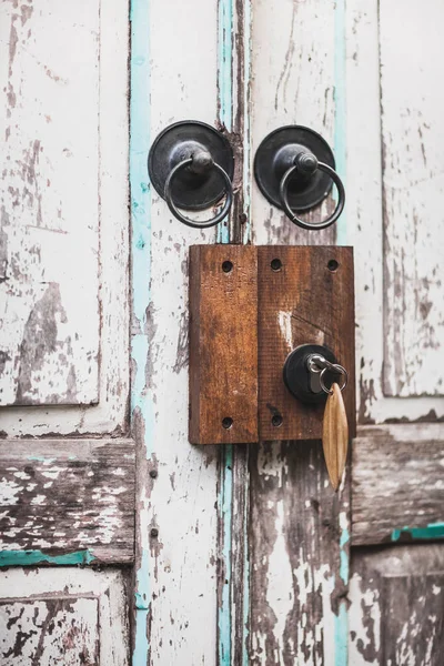 Vintage door lockerv — Stock Photo, Image