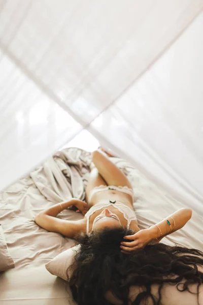 아름 다운 여자의 아침 — 스톡 사진
