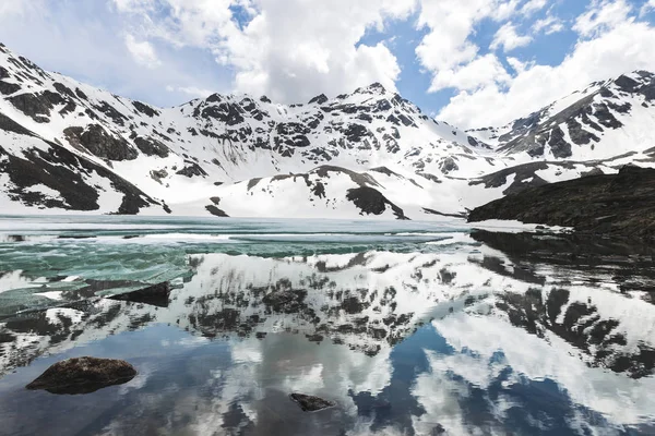 Lake Syltrankel Elbrus bölgesi