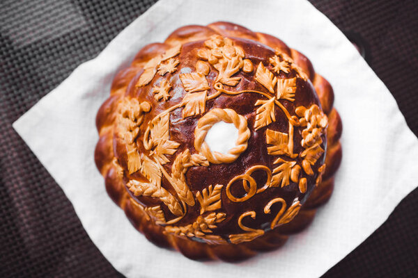 Вид сверху на традиционный Каравай
