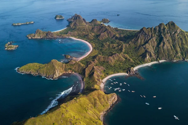 Komodo Ulusal Parkı, Endonezya'Pulau Padar adasının havadan görünümü