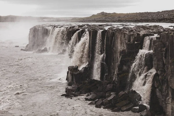 Δραματική Θέα Του Καταρράκτη Selfoss Κρύο Και Γκρι Καιρό Φθινόπωρο — Φωτογραφία Αρχείου
