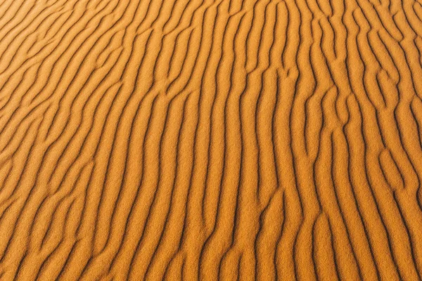 Orangefarbene Textur Der Sanddüne Abstrakte Form Hintergrund Schatten Und Sonnenlicht — Stockfoto