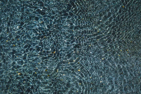 Strahlend Blaues Glitzerndes Wasser Natur Hintergrundtextur Kopierraum Und Platz Für — Stockfoto