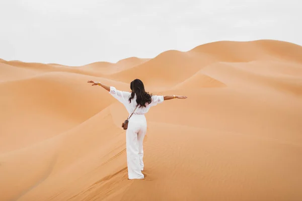 Woman Stylish White Shirt Pants Retro Photo Camera Happy Explore — Stock Photo, Image