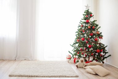 Yeni yıl Noel ağacı sunar