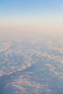 bulutlar düzlem gökyüzü manzara içinde gün batımında