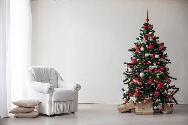 Vánoční strom vánoční dekorace dárky — Stock fotografie