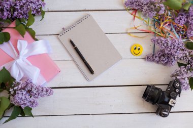 Beyaz masa leylak, Hediyelik, defter