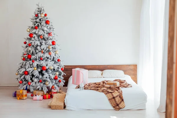 Χριστουγεννιάτικο φόντο χριστουγεννιάτικο δέντρο δώρα νέο έτος διακόσμηση διακόσμηση διακοπών χειμώνα — Φωτογραφία Αρχείου