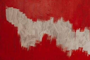 Kırmızı boya arkaplan dokusuyla boyanmış beyaz gri duvar