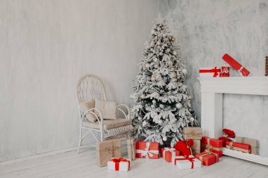 Yeni yıl hediyesi ile Noel arka plan Noel ağacı