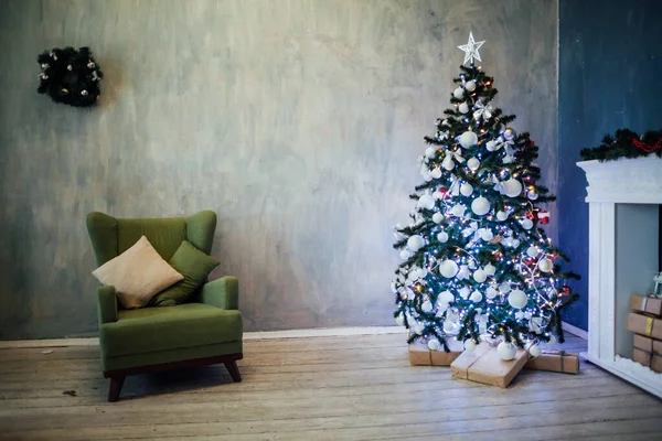 Natal casa presentes ano novo árvore de Natal — Fotografia de Stock