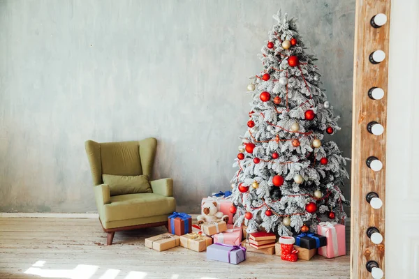 Karácsonyfa dekoráció ajándék újévi ünnepek téli vintage — Stock Fotó